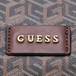 L'Histoire de Guess : Une success story mondiale - Delcier