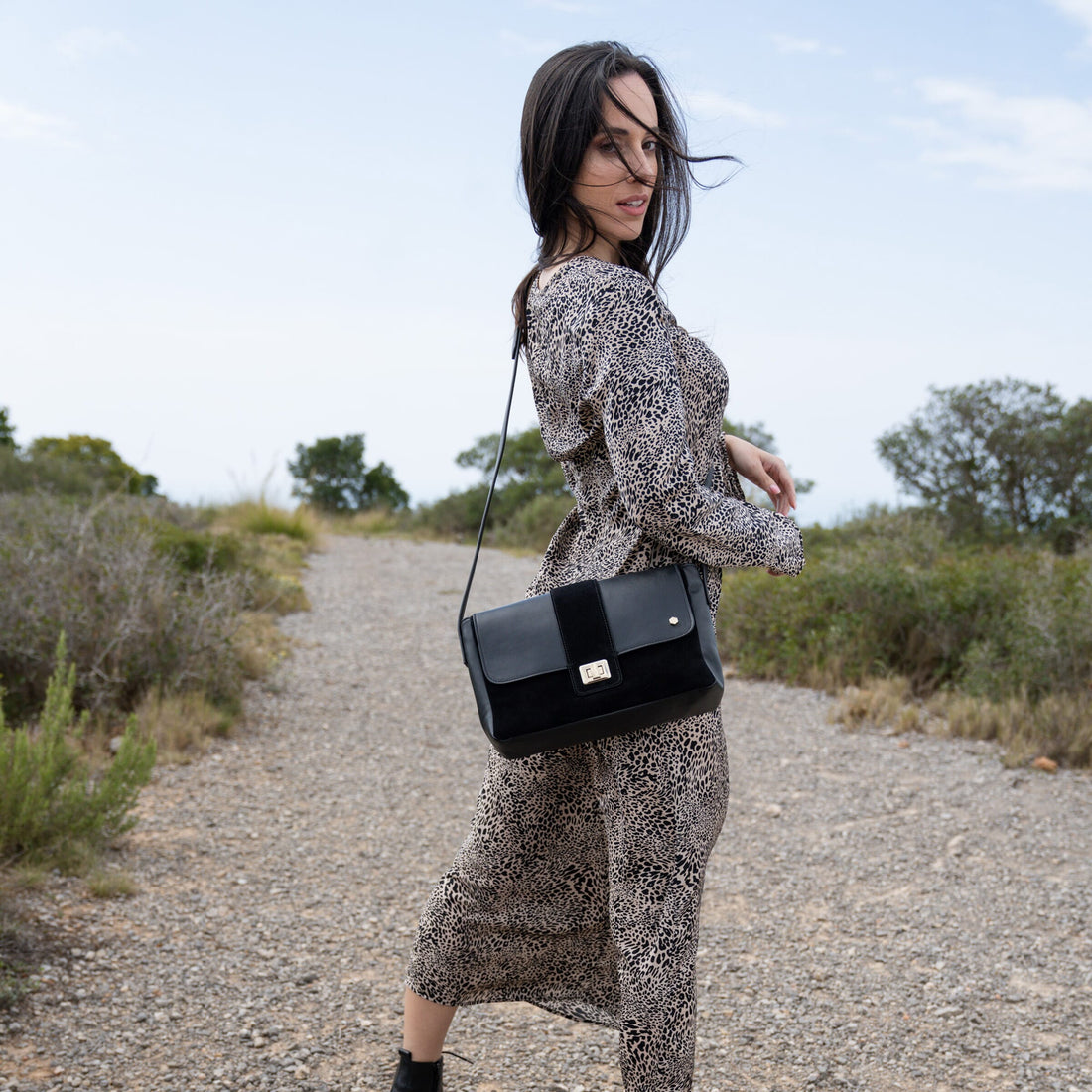 Sacs à main en bandoulière : l’allié mode ultime entre élégance et liberté - Delcier