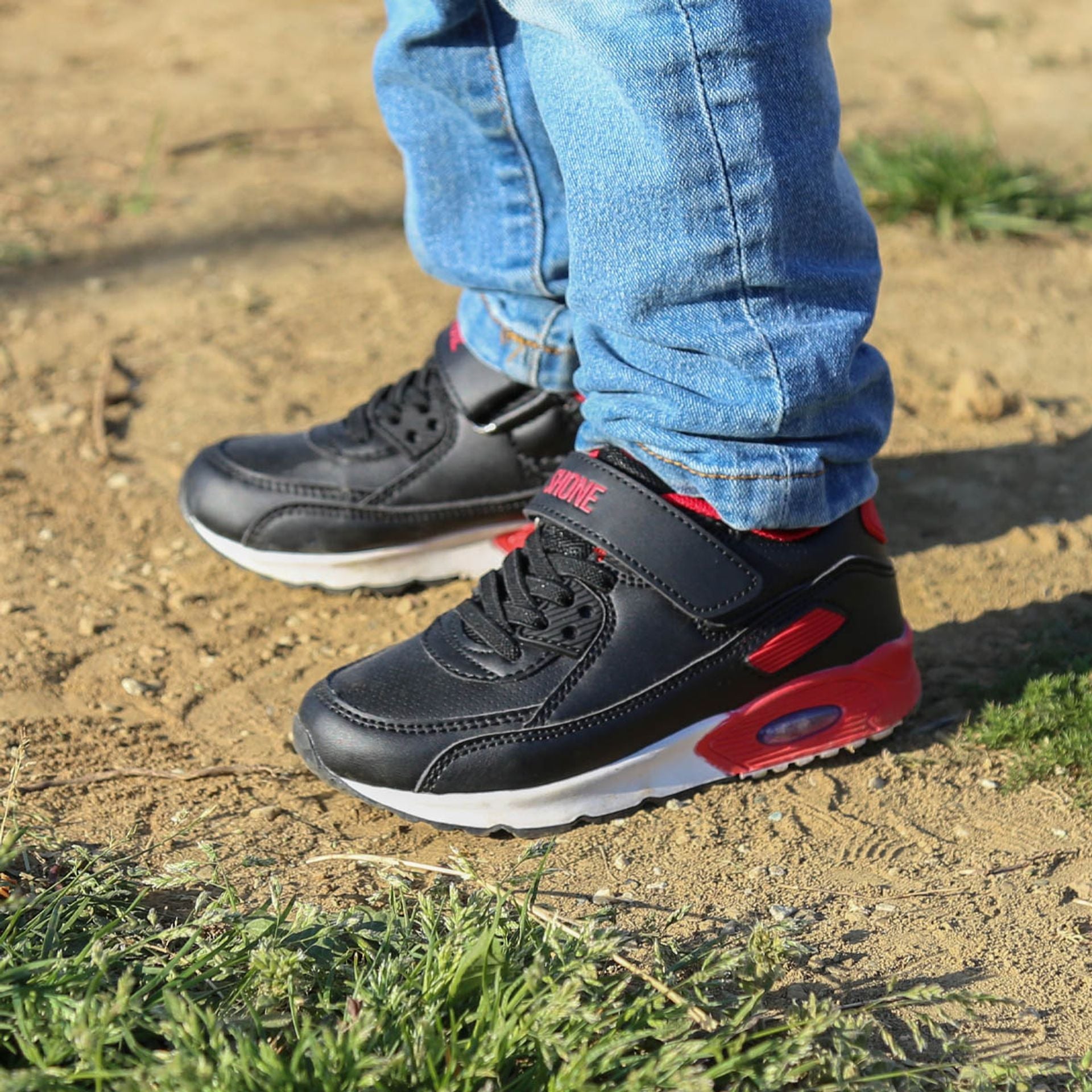 Shone Sneakers - Delcier